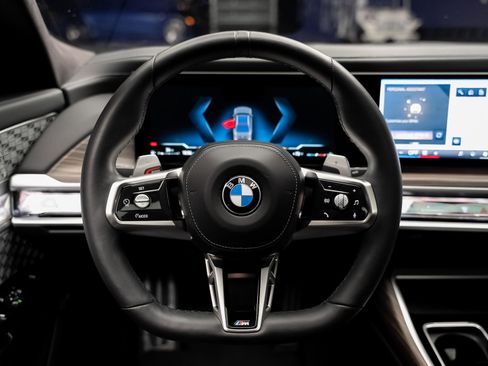 Used 2023 BMW 760i xDrive w/ Executive Package AWD/4WD image 45