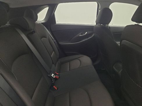 Used 2018 Hyundai Elantra GT w/ Style Package 02 FWD image 19