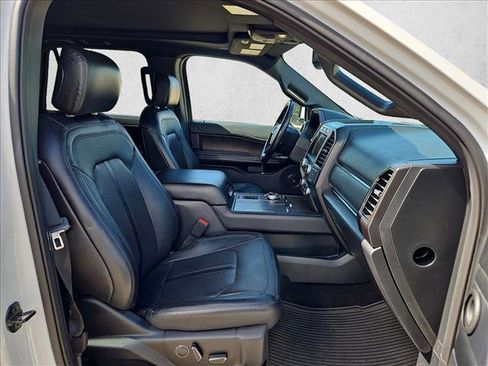 Used 2019 Ford Expedition Max Limited image 23