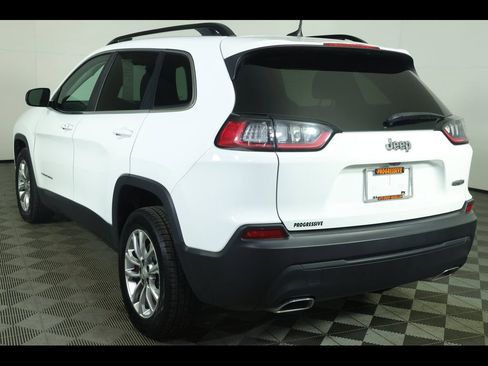 Used 2022 Jeep Cherokee Latitude Lux w/ Sun & Sound Group image 6