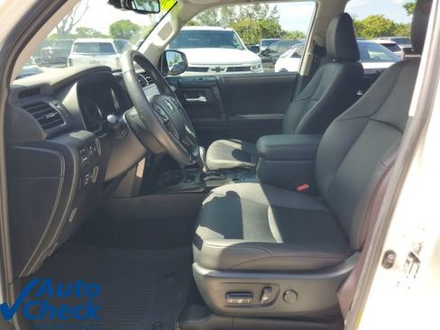Used 2023 Toyota 4Runner TRD Off-Road Premium w/ Moonroof Package AWD/4WD image 17