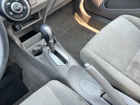 Used 2010 Honda Insight LX image 24