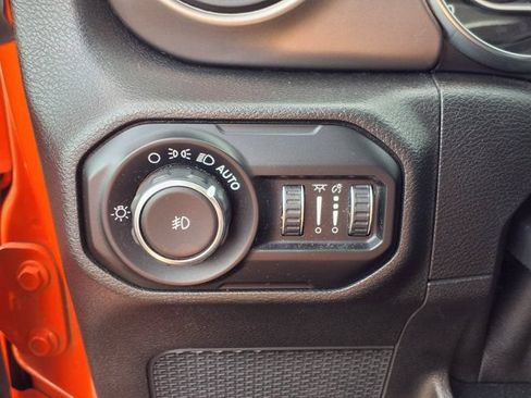 Used 2020 Jeep Wrangler Unlimited Sport w/ Technology Group AWD/4WD image 14