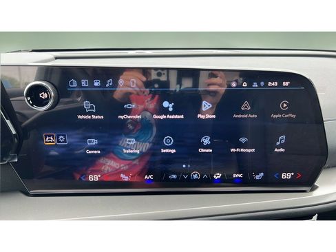 New 2026 Chevrolet Traverse LT w/ Driver Confidence Package AWD/4WD image 18