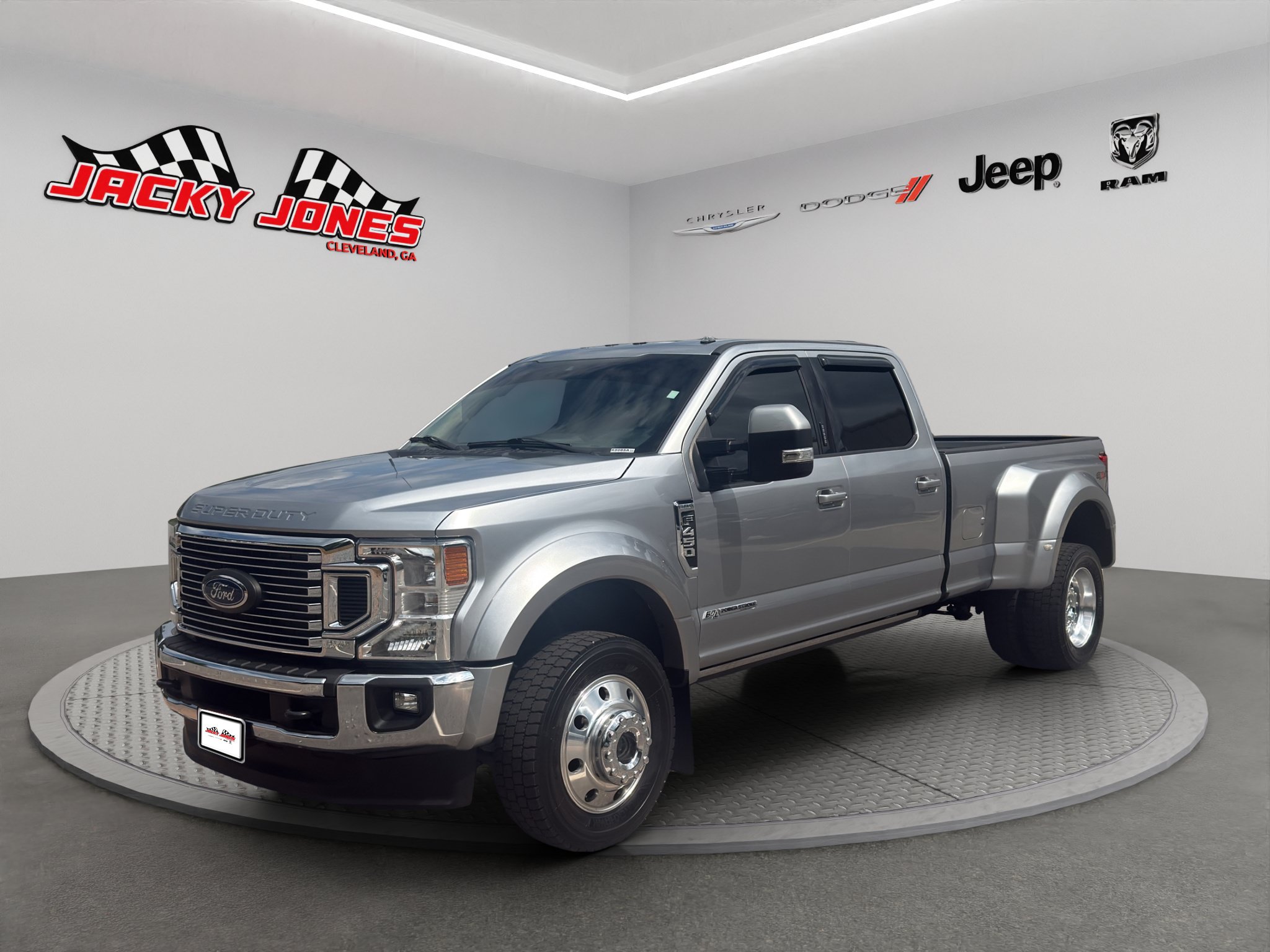 Used 2022 Ford F450 Lariat w/ Lariat Value Package AWD/4WD image 1