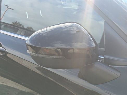 New 2025 Mitsubishi Outlander ES image 10