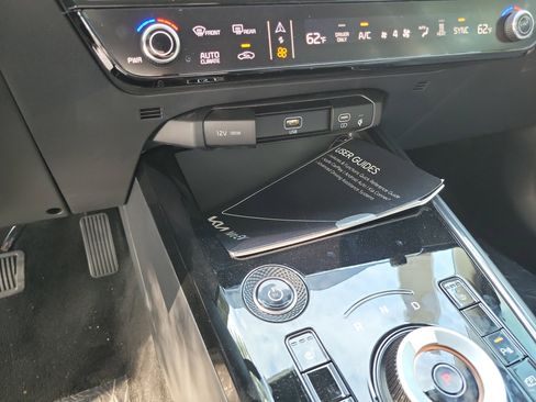 New 2026 Kia Niro Wind FWD image 20