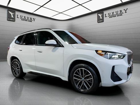 Used 2024 BMW X1 xDrive28i w/ M Sport Package image 1