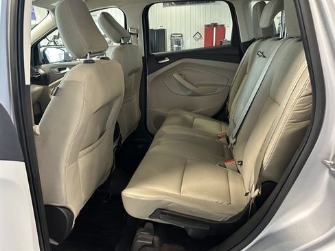 Used 2018 Ford Escape SE image 14