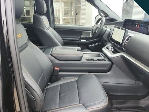 New 2025 Ford Expedition Tremor image 14