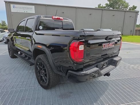 Used 2023 GMC Canyon Denali w/ Denali Black Edition AWD/4WD image 3
