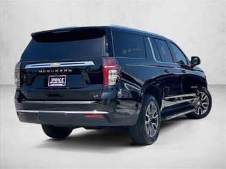 Used 2022 Chevrolet Suburban LT w/ LT Signature Package RWD video 2
