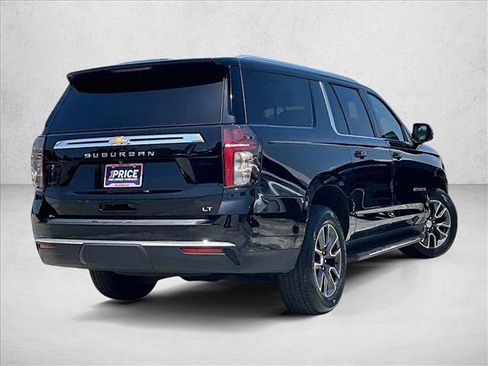 Used 2022 Chevrolet Suburban LT w/ LT Signature Package RWD image 2
