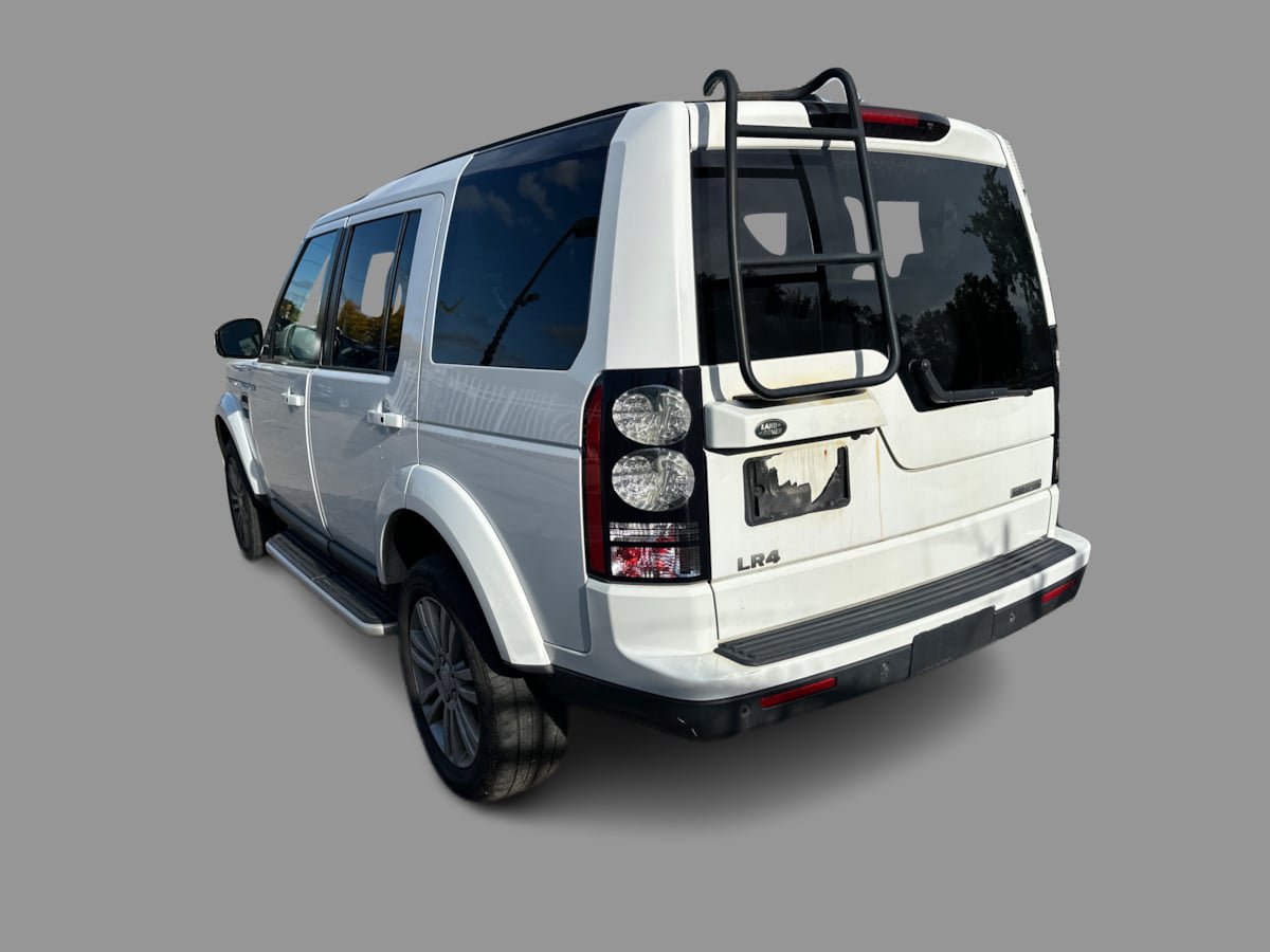 Used 2015 Land Rover LR4 HSE LUX AWD/4WD image 40