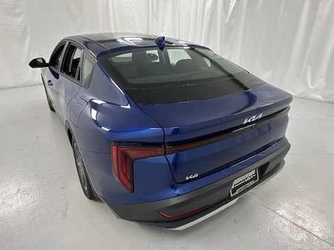 New 2025 Kia K4 LXS image 5