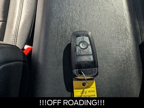 Used 2024 Ford Bronco Black Diamond w/ Sasquatch Package image 36