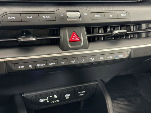 Used 2025 Kia K4 LX image 21