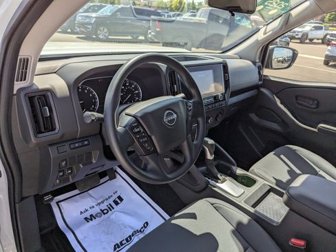 Used 2025 Nissan Frontier S AWD/4WD image 13