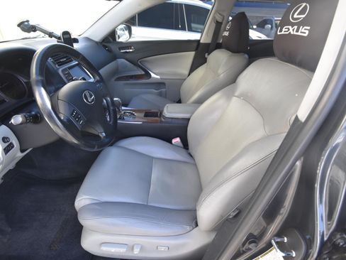 Used 2007 Lexus IS 250 RWD image 8