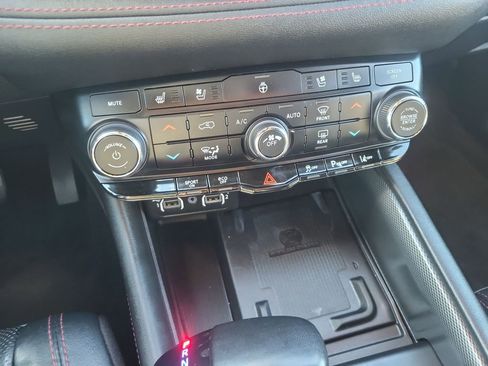 Used 2022 Dodge Durango R/T image 29