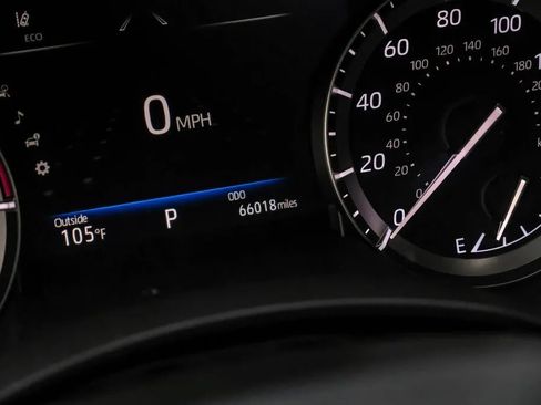 Used 2021 Toyota Highlander XLE FWD image 26