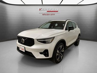 Used 2025 Volvo XC40 B5 Plus