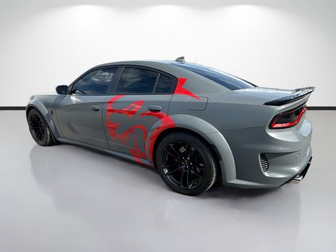 Used 2022 Dodge Charger SRT Hellcat w/ Harman/Kardon Audio Group RWD image 5
