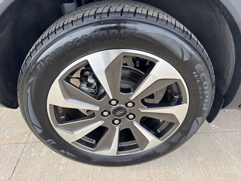 Certified 2024 Ford Escape Platinum w/ Premium Technology Package image 20