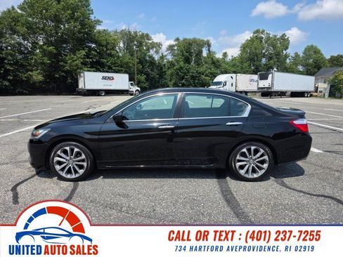 Used 2013 Honda Accord Sport image 2