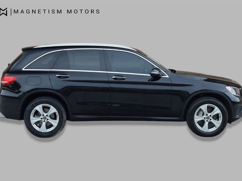 Used 2017 Mercedes-Benz GLC 300 image 4