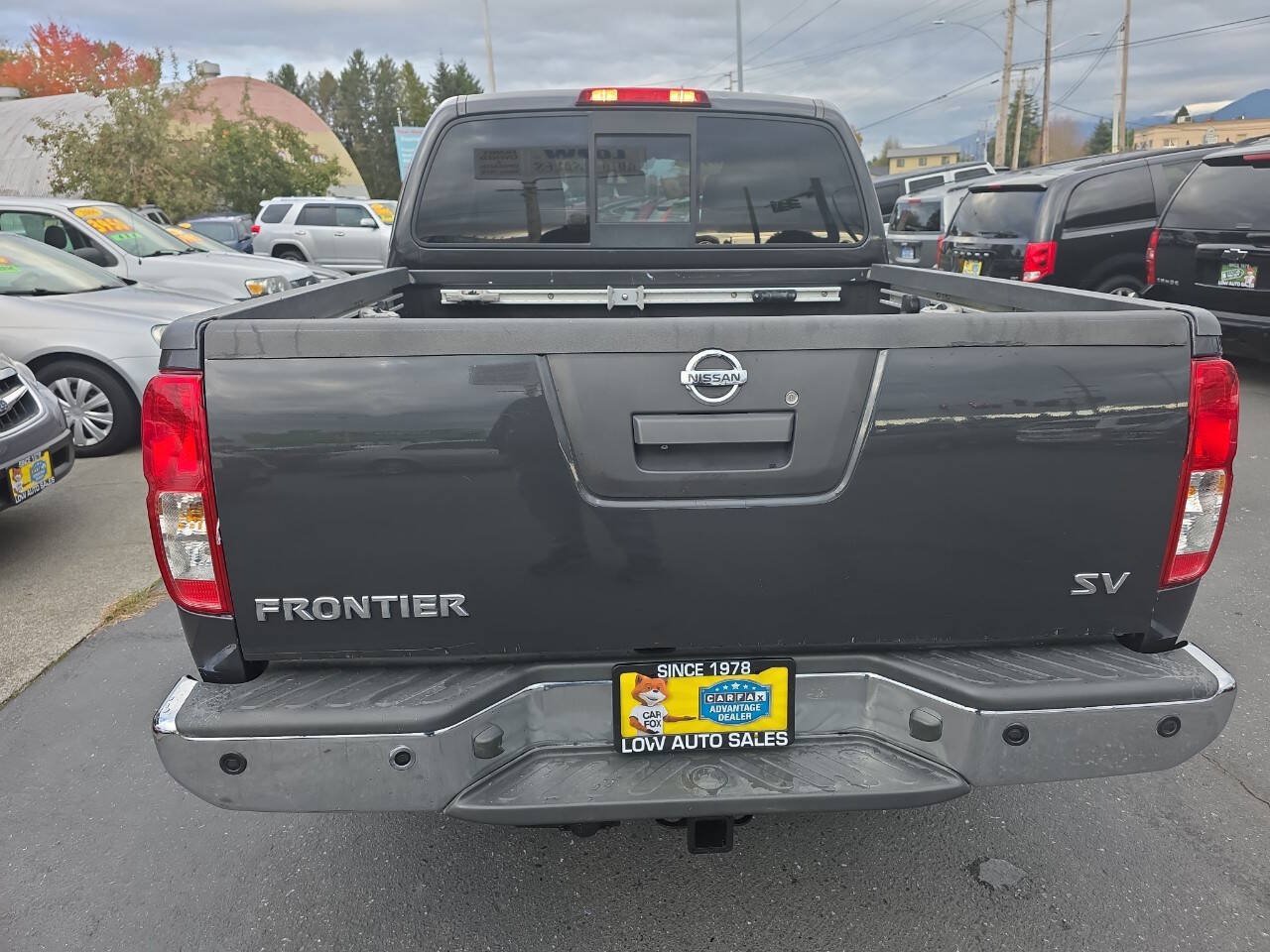Used 2015 Nissan Frontier SV w/ SV Value Truck Package RWD image 6