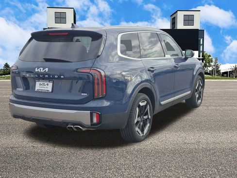 Used 2025 Kia Telluride EX image 6