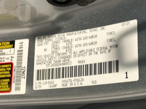 Used 2022 Toyota Tundra Limited w/ Power Package AWD/4WD image 26