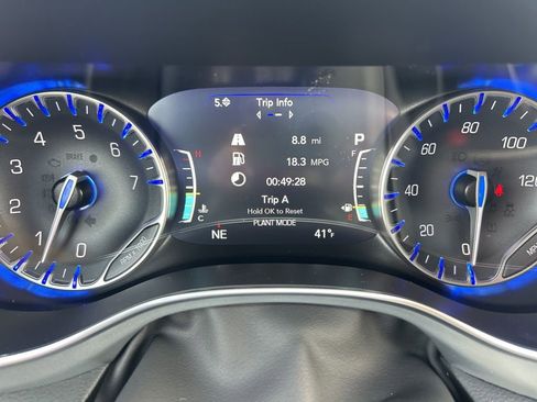 New 2026 Chrysler Pacifica Limited w/ S Appearance Package image 30