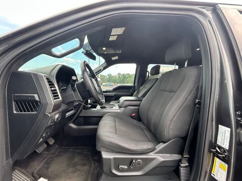 Used 2016 Ford F150 XLT w/ Equipment Group 302A Luxury AWD/4WD image 12