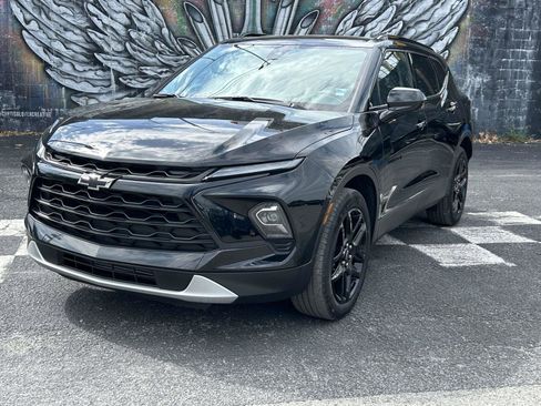 Used 2023 Chevrolet Blazer LT w/ Convenience Package FWD image 7