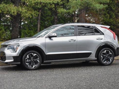 Used 2023 Kia Niro Wind image 3