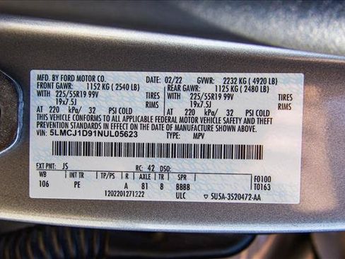Used 2022 Lincoln Corsair AWD w/ Premium Package image 28