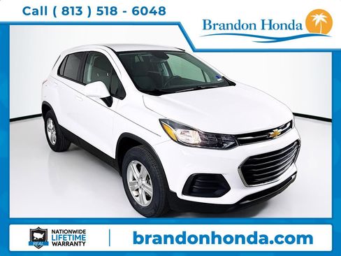Used 2022 Chevrolet Trax LS w/ Tint and Cruise Package image 1