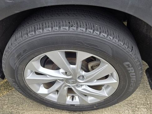 Used 2021 Hyundai Tucson SE image 5