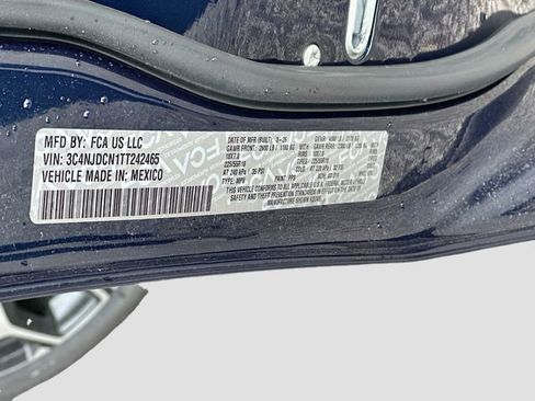 New 2026 Jeep Compass Limited w/ Sun, Sound & Navigation Group AWD/4WD image 34