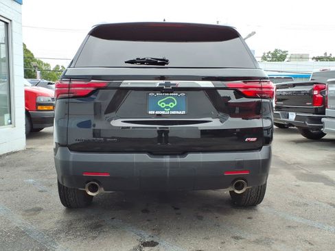 Used 2023 Chevrolet Traverse RS AWD/4WD image 5