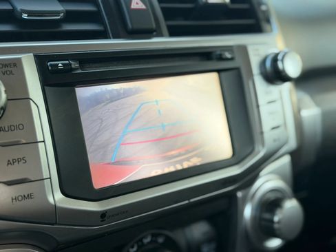 Used 2014 Toyota 4Runner SR5 AWD/4WD image 30