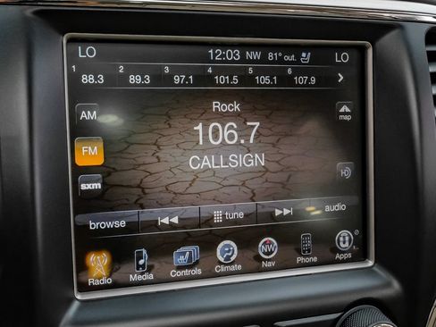 Used 2015 Jeep Grand Cherokee Overland w/ Advanced Technology Group RWD image 26