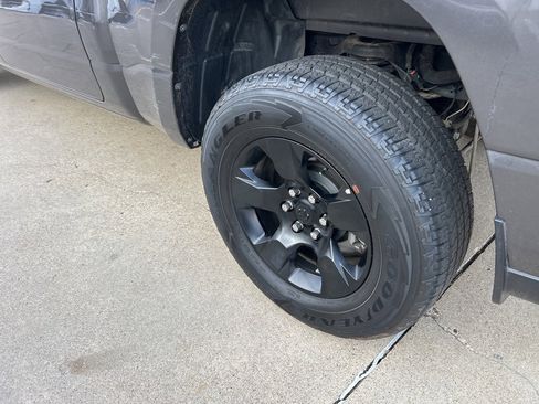 Used 2025 RAM 1500 Tradesman w/ Night Edition image 9