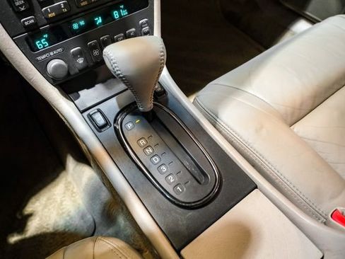 Used 2000 Cadillac Eldorado ESC w/ Comfort/Convenience Pkg image 24