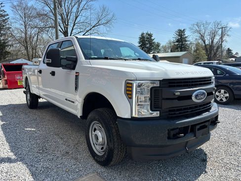 Used 2018 Ford F250 XL w/ Power Equipment Group image 9