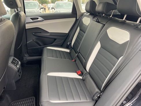 New 2025 Volkswagen Taos SEL image 8