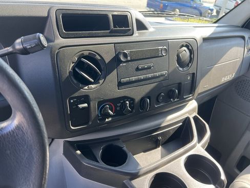 Used 2013 Ford E-150 and Econoline 150 image 21