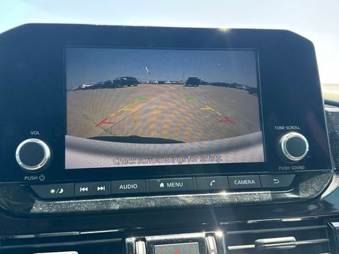 Certified 2024 Nissan Pathfinder SV FWD image 44